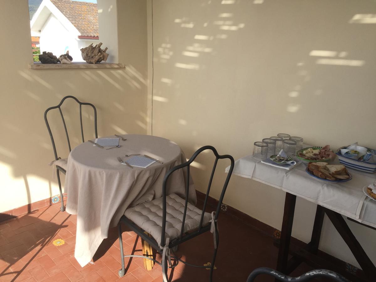 Nel Sole Di Daniel Bed & Breakfast San Felice Circeo Exterior photo